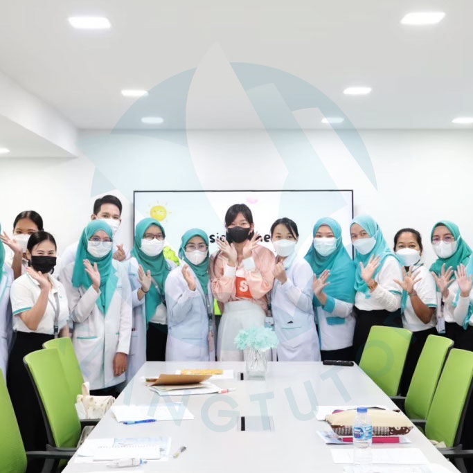 klangtutor คลังติวเตอร์ เรารวบรวมติวเตอร์และครูสอนพิเศษ จากหลายสถาบันชั้นนำ รองรับการเรียนแบบตัวต่อตัว ติวเป็นกลุ่ม โดยสามารถปรับสไตล์การสอน เวลา และสถานที่ ได้ตามความต้องการ
